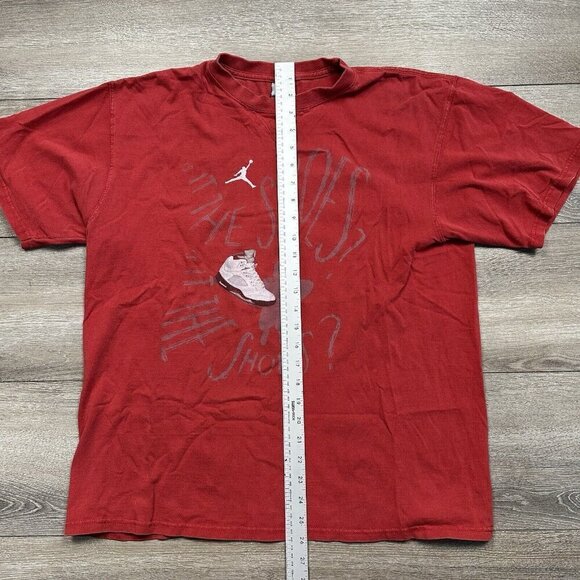 Air Jordan Shirt Mens XL Red Nike Is It The Shoes Crew Neck Short Sleeve VTG - Picture 7 of 7